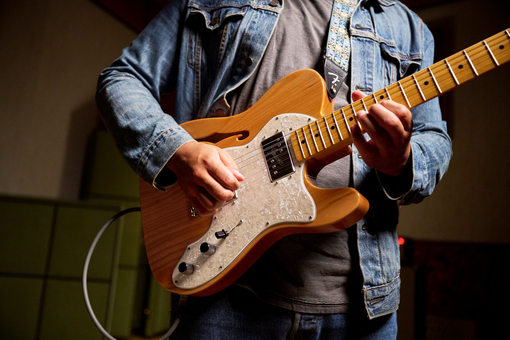 Image of Fender avii lifestyle 6923