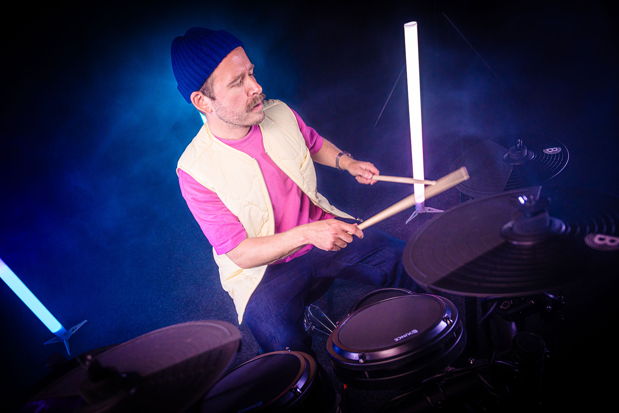 Image of Bounce beat master lightshow 4484 2100x1400