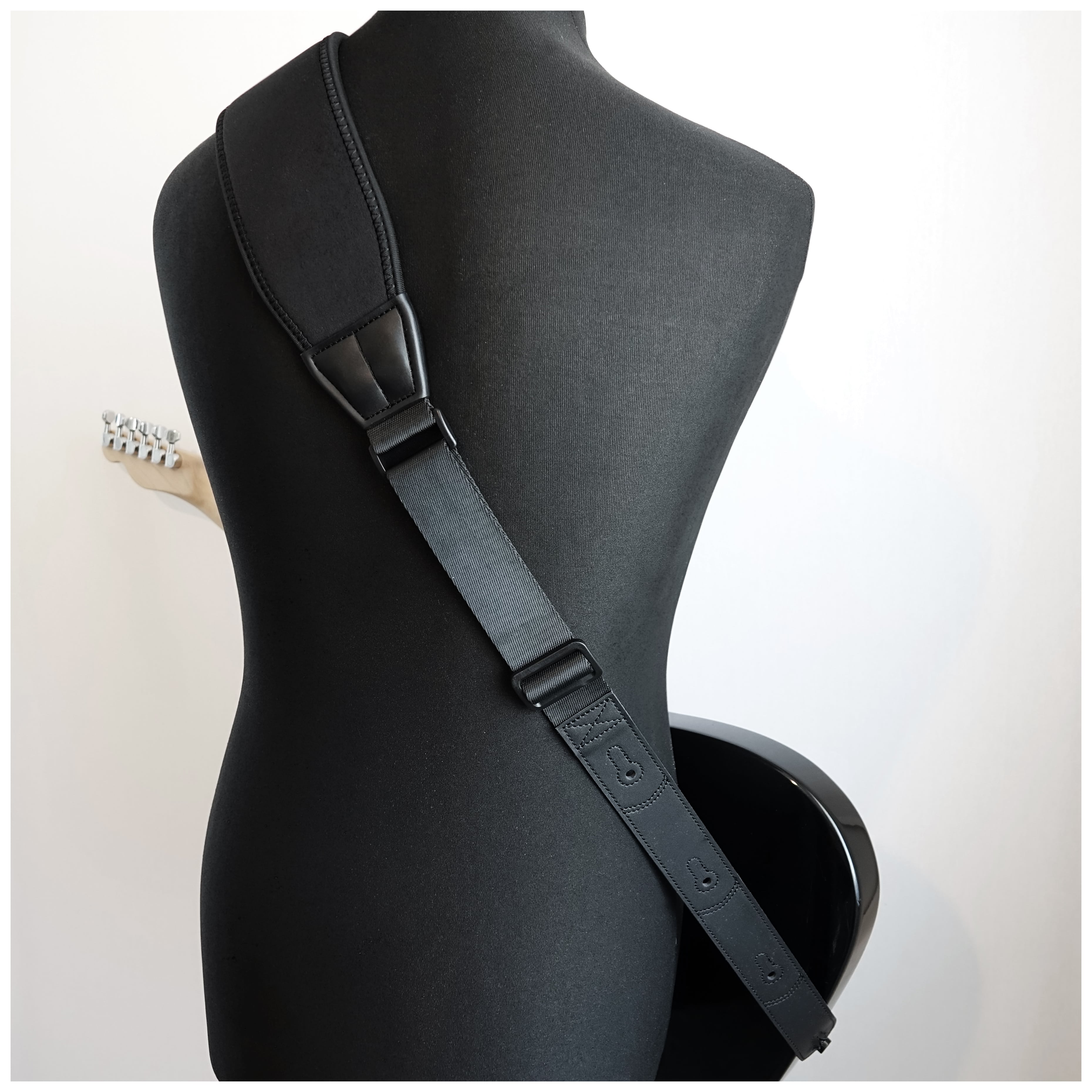 Richter Ultra Comfort Ergo Strap Black Guitar Strap 5