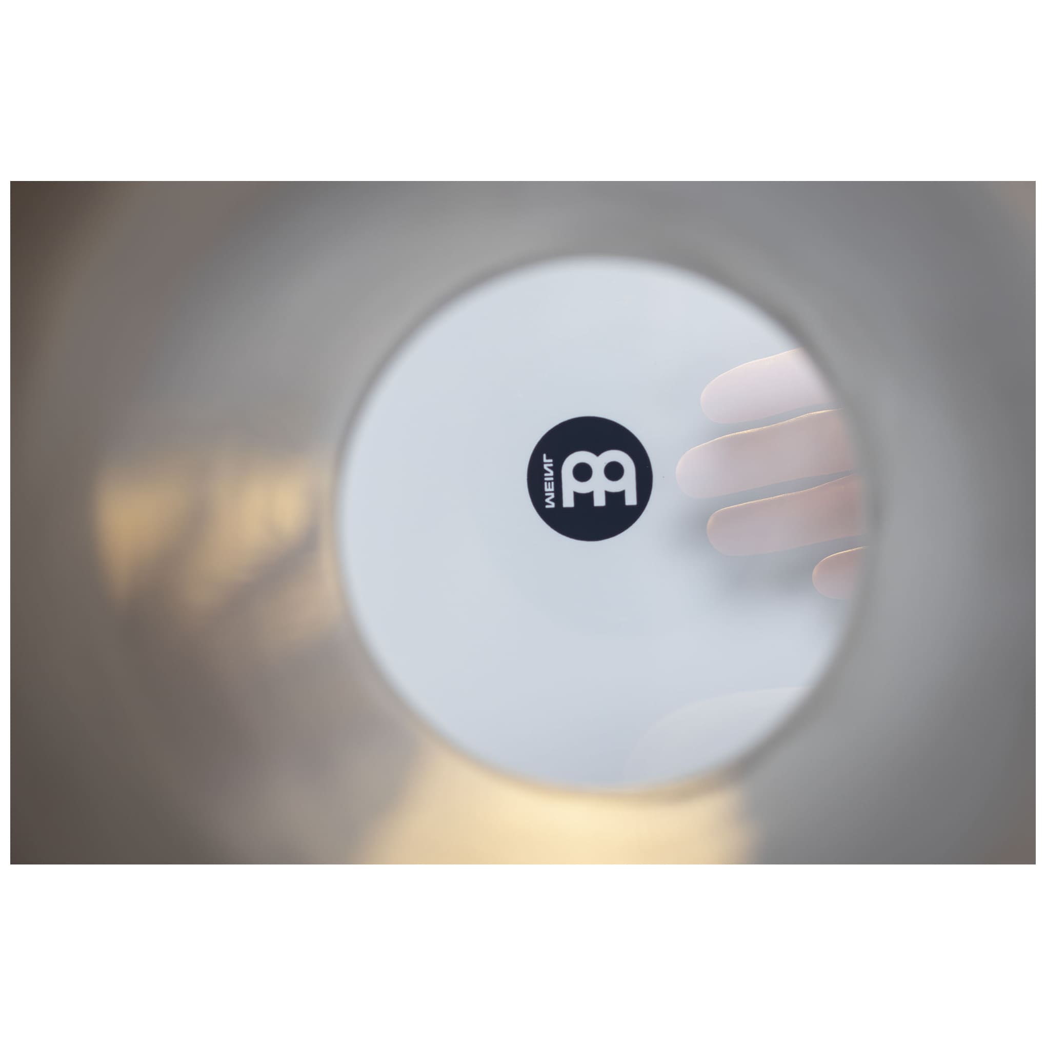 Meinl Percussion AEED4 - Doumbek 9", White Pearl, Mosaik Queen 10