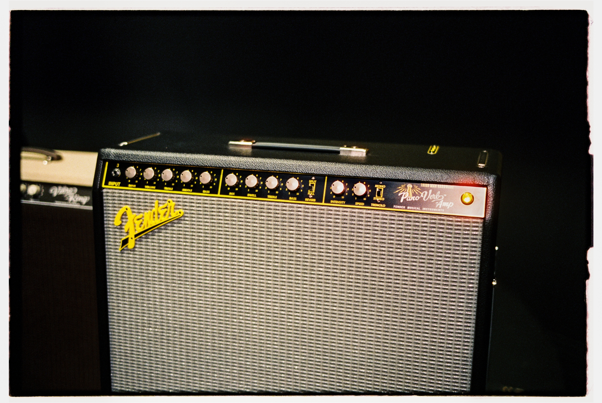 Image of Fender jackwhite collection lifestyle 230