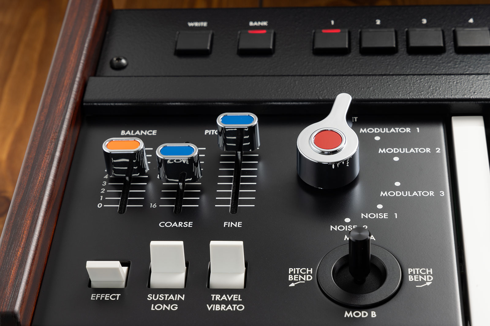 Image of Korg minikorg 700sm 09 snap3 2100x1400