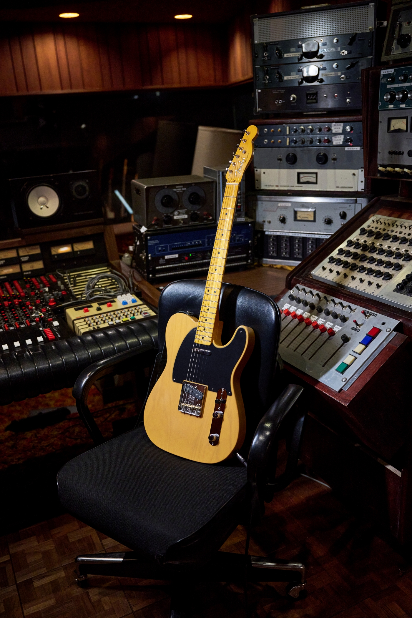 Image of Fender avii lifestyle 7259